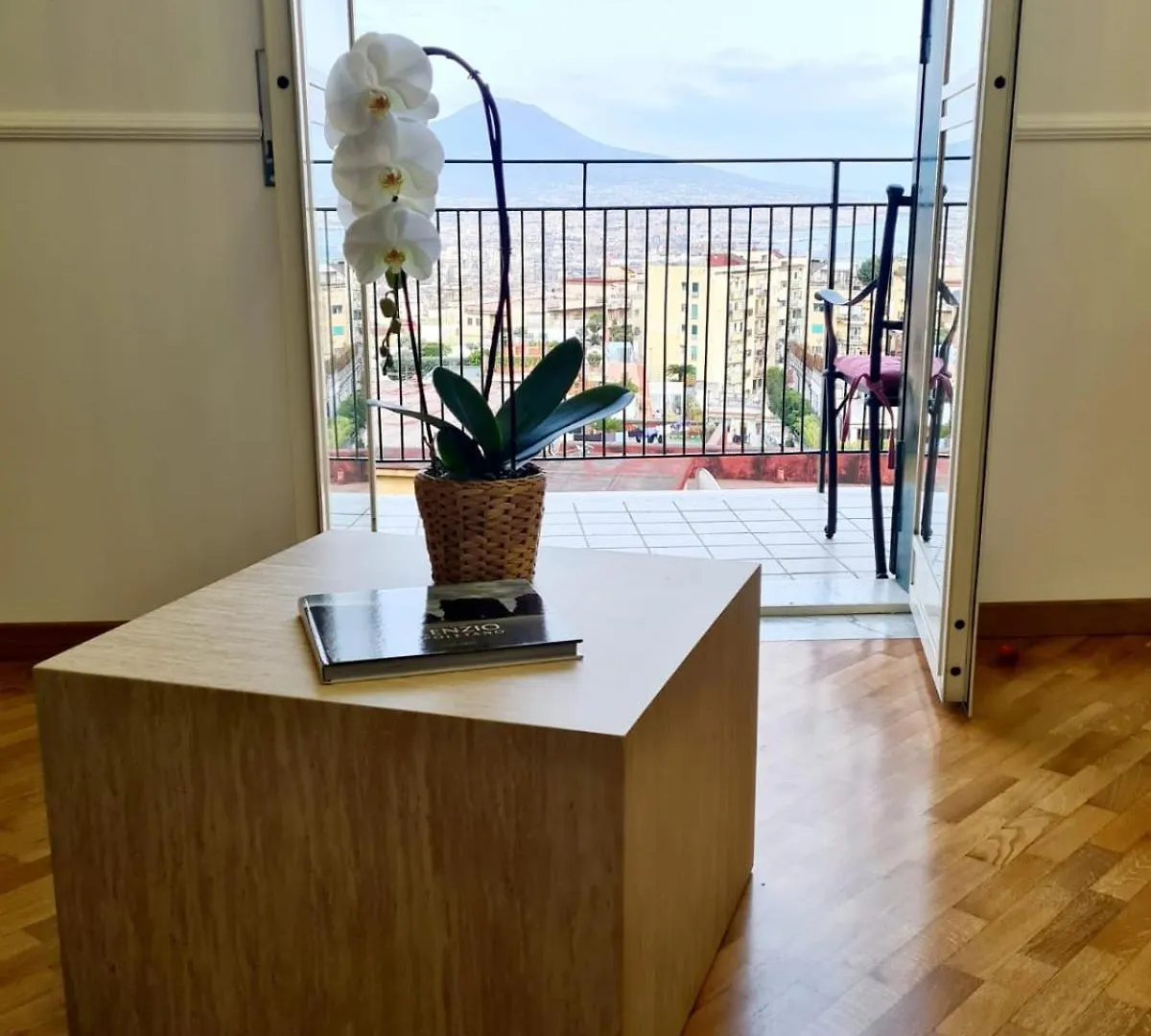 Diana Panoramic Apartment Neapol